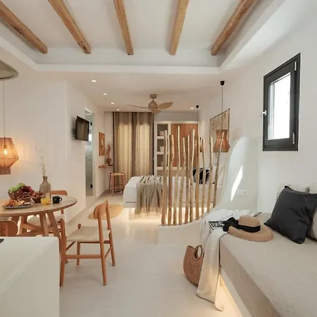 Апартаменты Due Venti Downtown Suites Naxos Junior *