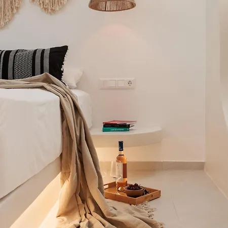 Due Venti Downtown Suites Naxos Junior Апартаменты *